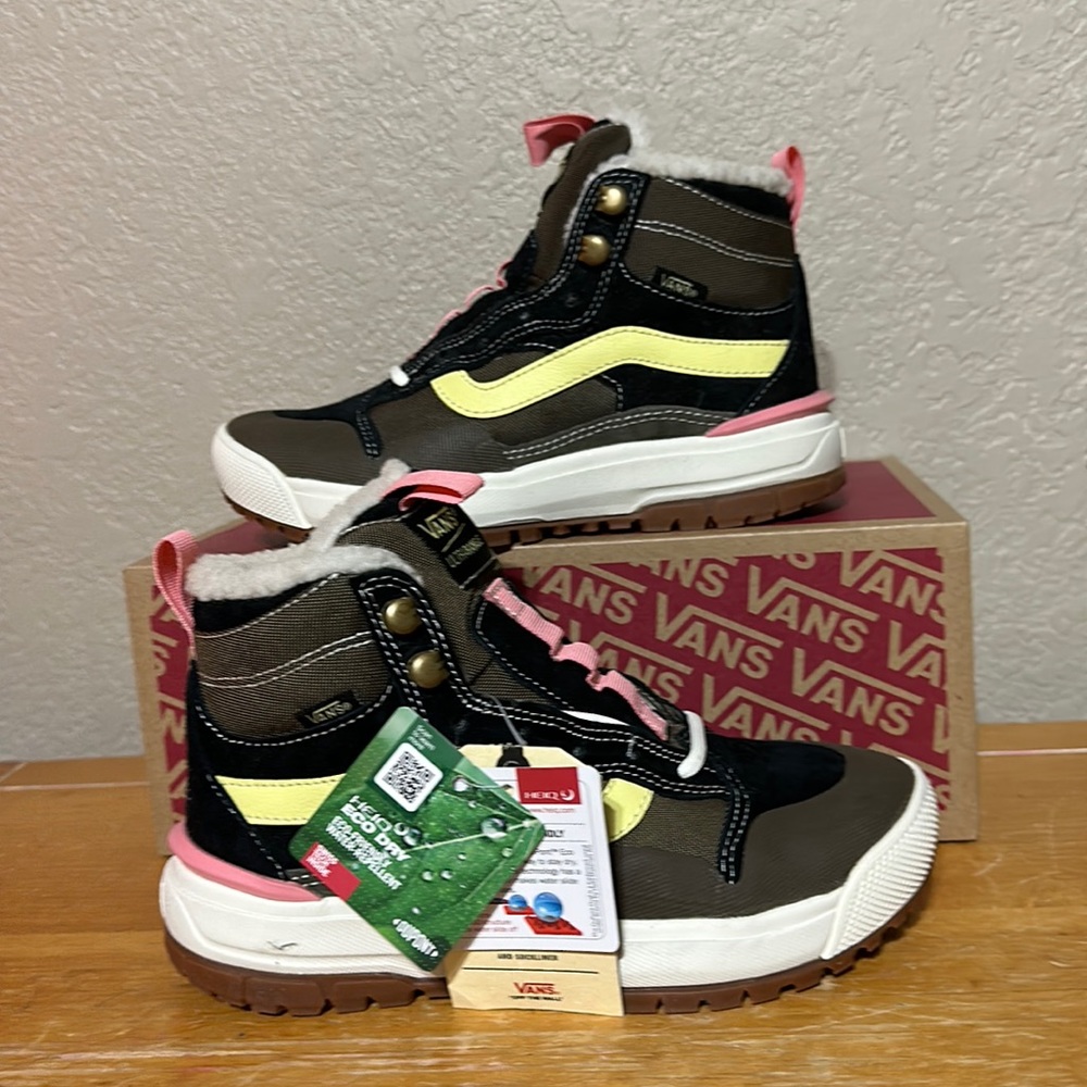Vans Ultrarange Exo Hi Mte  M 4/W 5.5